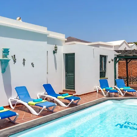 Villa Roca Negra By *