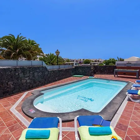 Villa Roca Negra By *